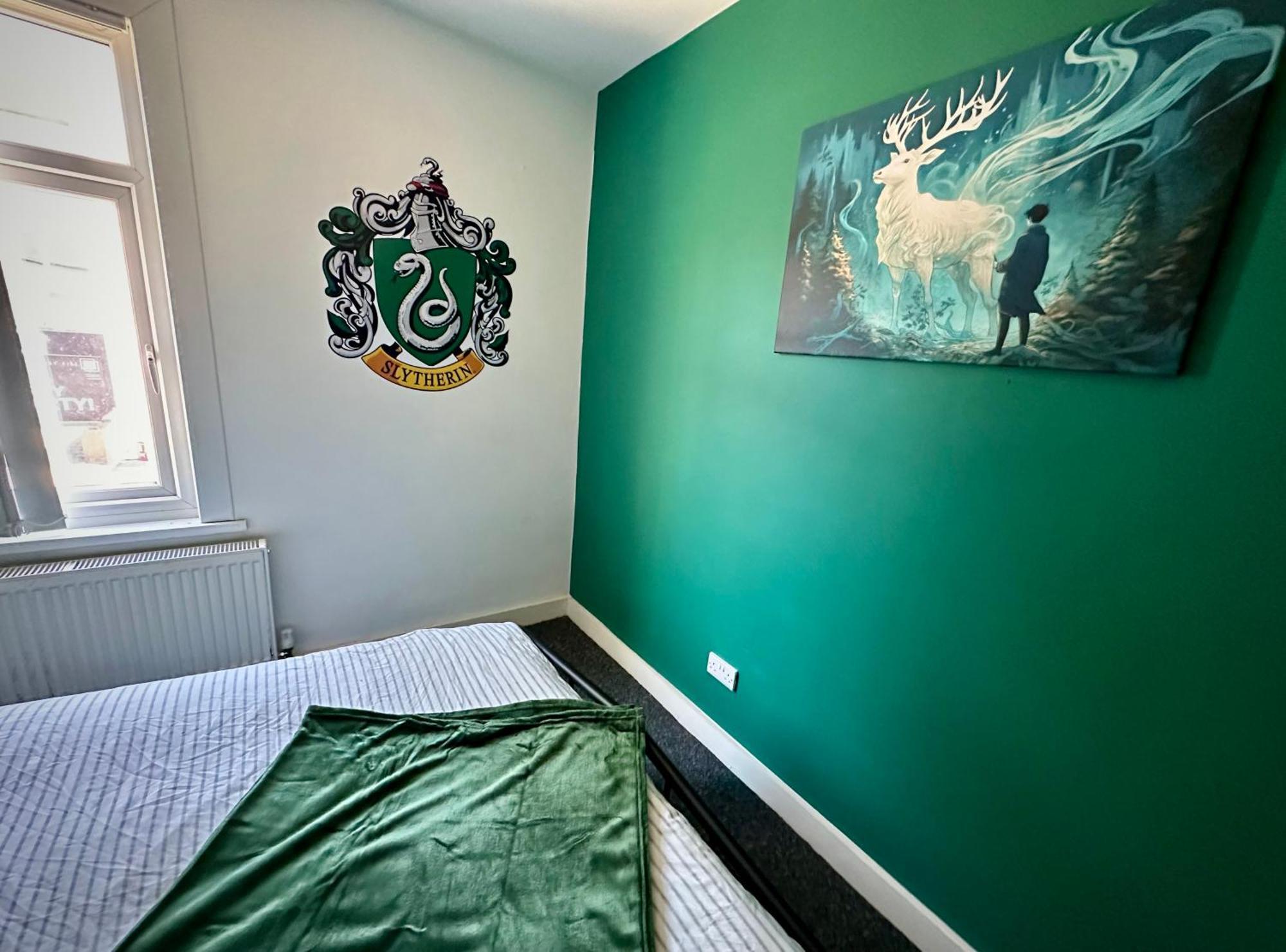Wizards Corner Spacious 3 Bed Near Watford Junction المظهر الخارجي الصورة